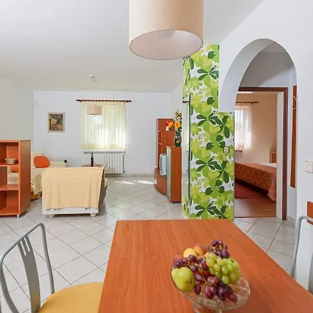 Hotel Neva 3*